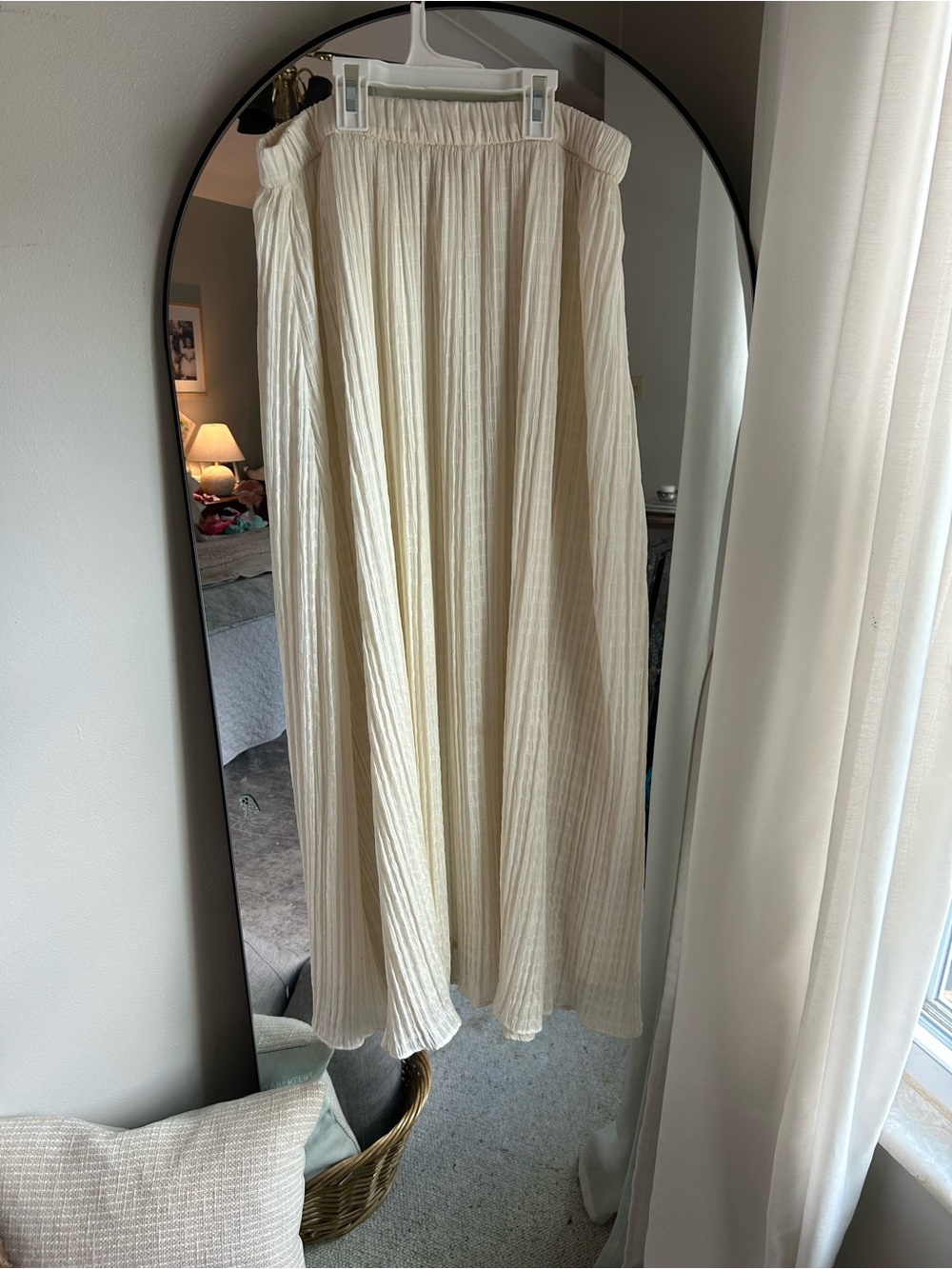 ZARA Cream Pleated Maxi Skirt